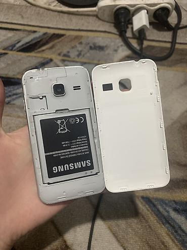 Samsung: Samsung Galaxy J1 Mini, Б/у, 8 ГБ, цвет - Белый, 2 SIM — 10