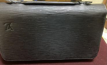 Aksesuarlar: Satılır Louis Vuitton Epi model əl çantası (clutch). ✔️ Alınıb, lakin — 2