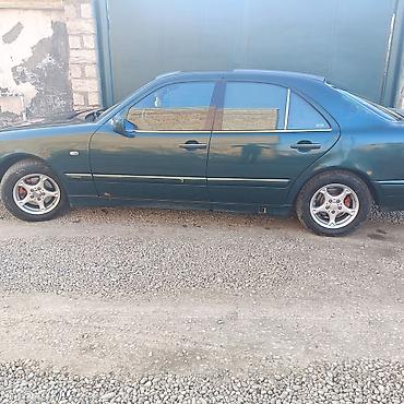 Mercedes-Benz: Mercedes-Benz E-Class (W210) sedan - Kuzov: 4 qapılı sedan — 7