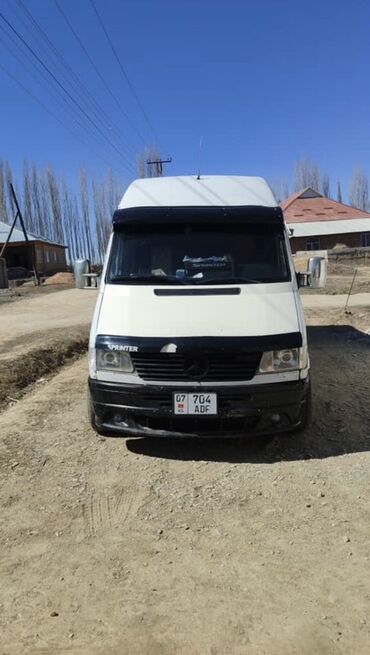 купить кожаные сиденья для авто бу: Жүк ташуучу унаа, Mercedes-Benz, Дубль, 3 т, Колдонулган