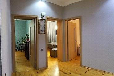 2 otaqlı mənzil kiraye: Təcili satilir. ev tam ana yolun kənarinda yerləsir qapinin agzindan — 5