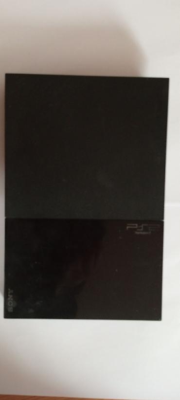 ps1 oyun: Sony PlayStation 2 Slim (PS2) oyun konsolu üstündə iki işlək pult 17 — 1