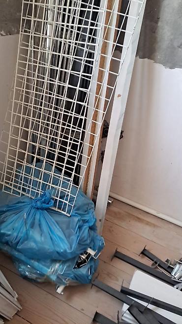 Dolab vitrinləri: Mağaza vitrin və ticarət avadanlıqları. 
qiymet razilasma yolu ile — 2