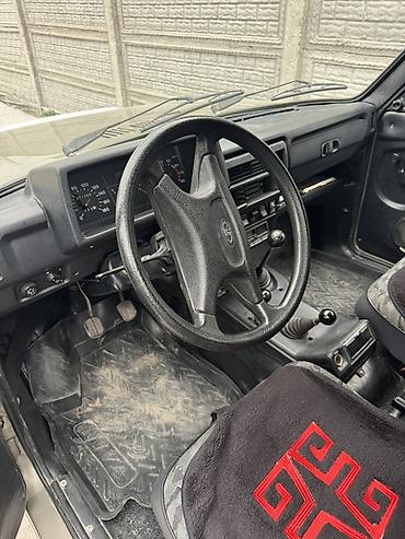 кудайберген шины: ВАЗ (ЛАДА) 4x4 Niva: 2000 г., Жол тандабас — 5