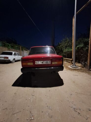 VAZ (LADA) 2105: 1.6 l | Sedan