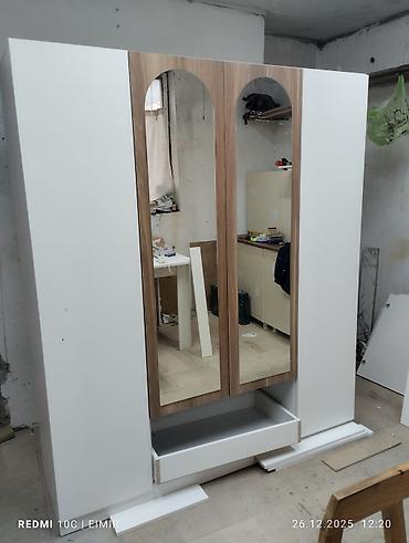 Mebel dəsti – şkaf və rəf modelləri - Güzgülü qarderob şkafı: İki