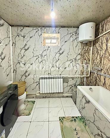 the level: 🏠Продается дом в с. Сокулук 🟡Комнаты: 3 🟡Участок: 5 соток 🟡Отопление — 8