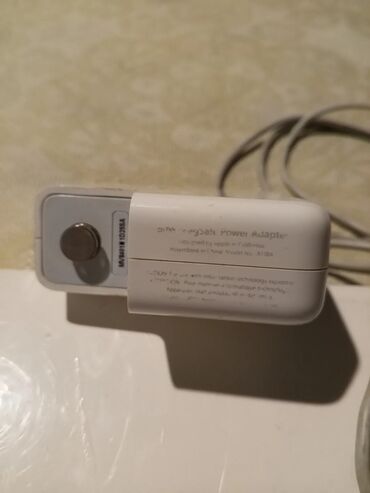 Noutbuklar üçün adapterlər: Macbook noutbuk adapteri — 9