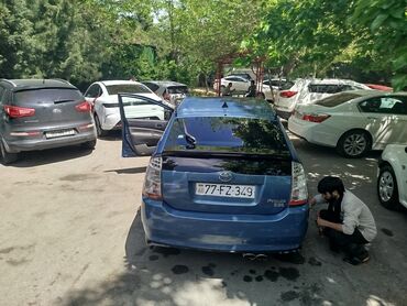 kvadrasikl satisi: Toyota Prius: 1.5 л | 2007 г. Седан