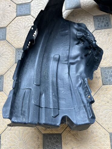 Подкрылки, брызговики, защита днища: Подкрылок Передний левый Toyota, 2021 г., Б/у, Аналог — 7