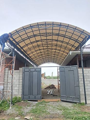 чатырлар: Кованый навес из металлоконструкций с арочной кровлей - Назначение — 1