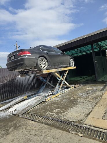 BAW: BAW : 4.8 l | 2007 il 236800 km Sedan — 4