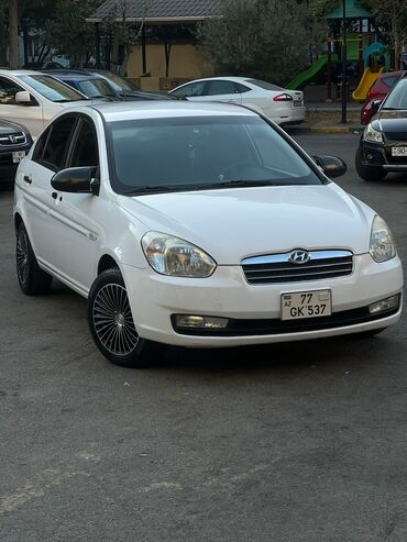 фольксваген поло 1 4: Hyundai Accent: 1.4 l | 2010 il Sedan