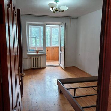 продажа квартир 2 ком: 3 комнаты, 64 м², Индивидуалка, 2 этаж, Старый ремонт