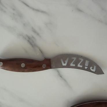 pendir: Hər biri 5 AzN 2si birlikdə 8 AzN Pitsa və Pendir bıçaqları dəsti - — 4