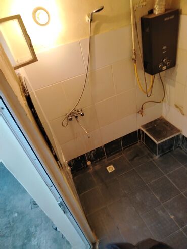 Uzunmüddətli kirayə evlər: 40 kv. m, 1 otaqlı, Qaz, İşıq, Su -da lalafo.az — 8 Uzunmüddətli kirayə evlər: 40 kv. m, 1 otaqlı, Qaz, İşıq, Su — 8