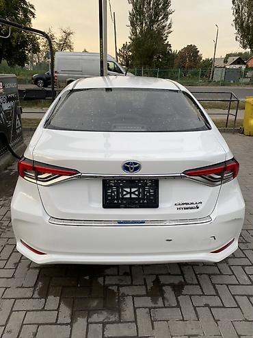 Продажа авто: Toyota Corolla: 2022 г., 1.8 л, Автомат, Гибрид, Седан — 8