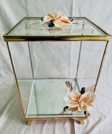 Xonça: SATILIR.14 eded ve 12 eded olmaqla xonca desti satilir.Her biri — 12