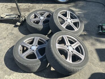 Шины: Колесо Mercedes-Benz 245 / 45 / R 17, 5 Болтов
