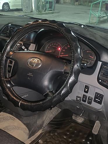 версио: Toyota Avensis Verso: 2003 г., 2.4 л, Автомат, Газ, Минивэн — 5