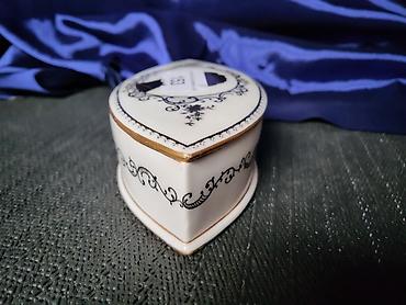 pehar za poklon: Satula engleska unikatna 1930 do 1950 g.Crown Staffordshire aukcijski — 4