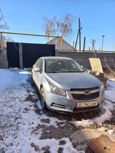 subaru forester машина: Chevrolet Cruze: 2010 г., 1.6 л, Автомат, Бензин, Седан