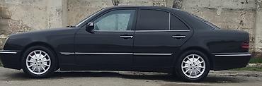 mersedes manitor: Mercedes-Benz E-Class: 2.2 l | 2000 il Sedan — 7