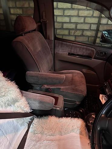 e6 3: Isuzu Filly: 2001 г., 3 л, Автомат, Дизель, Минивэн — 6