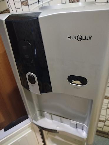 ikinci el dondurucu: Su Dispenseri.Yaxwi veziyyetde.Hem isidir Hem soyudur.Knopka — 3