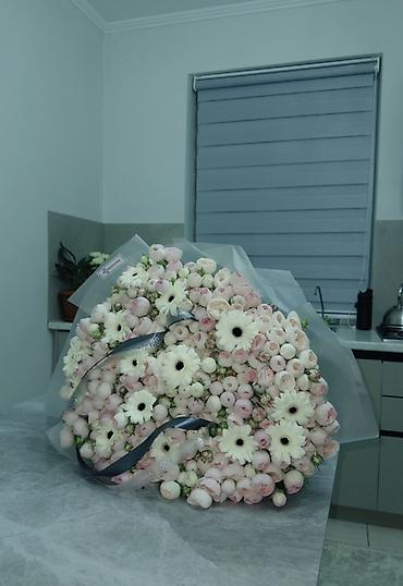 эвелины цветы: Срочно продаю ‼️ 
Сегодняшний букет 💐 — 1
