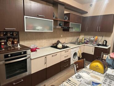 Soyuducu vitrinləri: 150 Azn metbex mebeli satilir.Qiymete tekce mebel