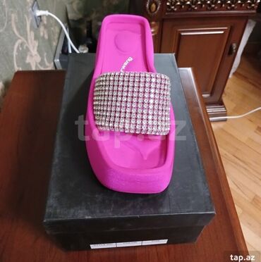 женские рюкзаки с пайетками: Домашние тапочки, Размер: 38, цвет - Розовый, Новый at lalafo.az женские рюкзаки с пайетками: Домашние тапочки, Размер: 38, цвет - Розовый, Новый