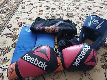 boks torbasi: Boks/MMA üçün komplekt idman ləvazimatları - Reebok boks əlcəkləri — 1