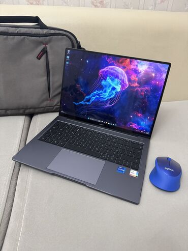 isiqli klaviatura: Intel Core i7, 16 GB, 14 "