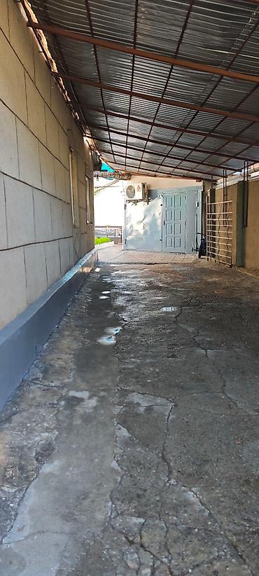 Продажа полдома: Продаю дом под бизнес 78 КВ,4 комнаты На первой линии По Улице — 6