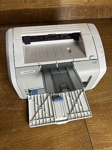 Принтеры: Продаю принтер от HP1018 Отлично печатает Стоит новый картридж В — 6