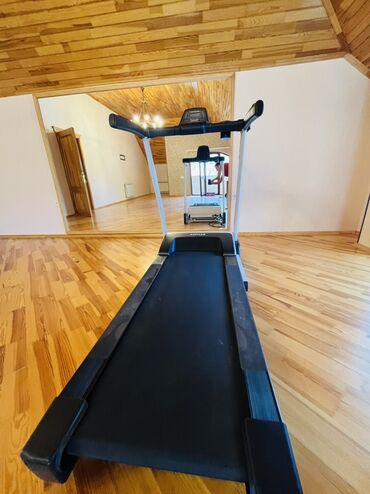 təzyiq ölçən aparatlar: Kettler Pacer qaçış trenajoru Bu model Kettler brendinin Pacer