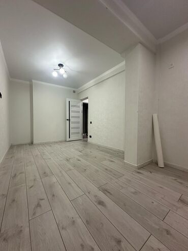 Продажа квартир: 1 комната, 30 м², Индивидуалка, 2 этаж, Евроремонт