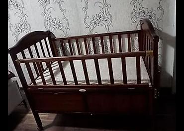 Beşiklər: Oğlan və qız üçün, İşlənmiş, Dördbucaq, Beşik, Dəstsiz, Matras ilə, Yellənmə mexanizmsiz — 1