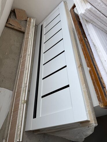 шкаф для офиса: Межкомнатная глухая дверь, МДФ, Окрашенная, цвет - Белый at lalafo.kg шкаф для офиса: Межкомнатная глухая дверь, МДФ, Окрашенная, цвет - Белый