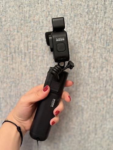duymə kamera: GoPro HERO12 Black Edition aksion kamerası + aksesuar seti 128 gb — 2