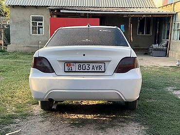 tourer v салон: Продаётся легковой автомобиль седан белого цвета. Основные — 3