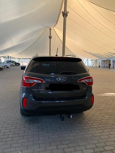 kia bongo: Kia Sorento SUV - Kuzov: tünd boz rəng, 5 qapı, dam relsləri və yan — 5