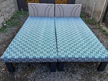 Çarpayılar: Təzə çarpayılar. 1 nəfərlik çarpayılar 60manat 2 nəfərlik taxt -da lalafo.az — 3 Çarpayılar: Təzə çarpayılar. 1 nəfərlik çarpayılar 60manat 2 nəfərlik taxt — 3