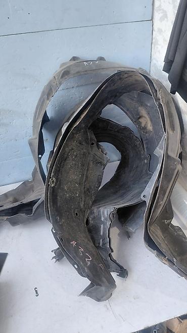 ось: Подкрылок Комплект Nissan, 2003 г., Б/у, Оригинал — 1