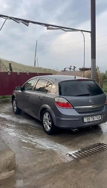 opel astra 1.4 benzin: Salam Alekum masnin heç bir problemi yoxdu otur sur maşındı bez detal — 1