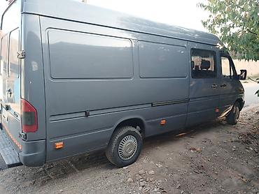 посадка авто: Mercedes-Benz Спринтер: 2004 г., 2.2 л, Механика, Дизель, Фургон — 7