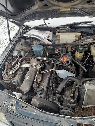 Audi: Audi 100: 1986 г., 2 л, Седан — 9