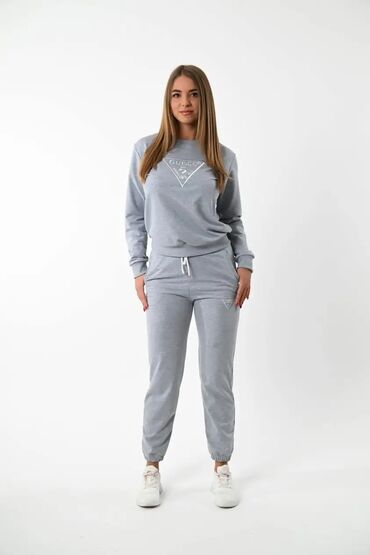 Gornji i donji deo: Guess, Jednobojni, bоја - Siva — 7