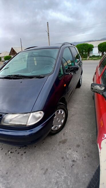 машину ауди: Volkswagen Sharan: 1997 г., 2 л, Механика, Бензин, Минивэн